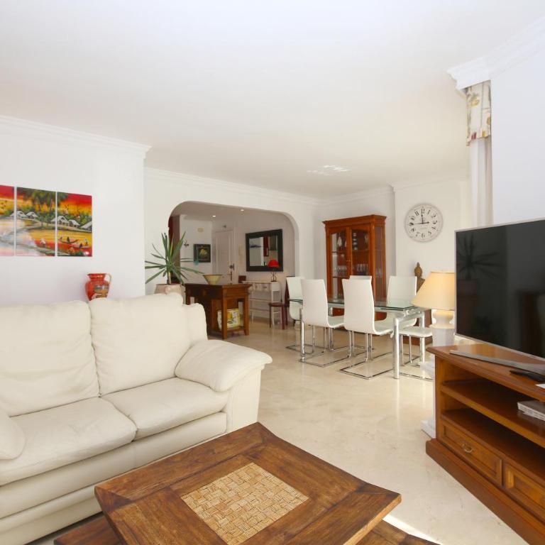 Estepona Port Apartment AGUILA - Two-Bedroom Apartment - 17