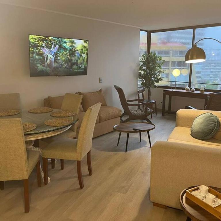 Depto San Martín a pasos Muelle con estacionamient - Apartamento de 2 dormitorios - 4