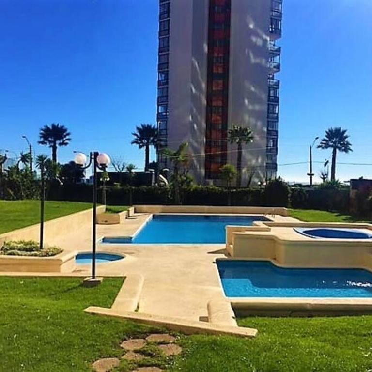 Depto San Martín a pasos Muelle con estacionamient - Apartamento de 2 dormitorios - 11