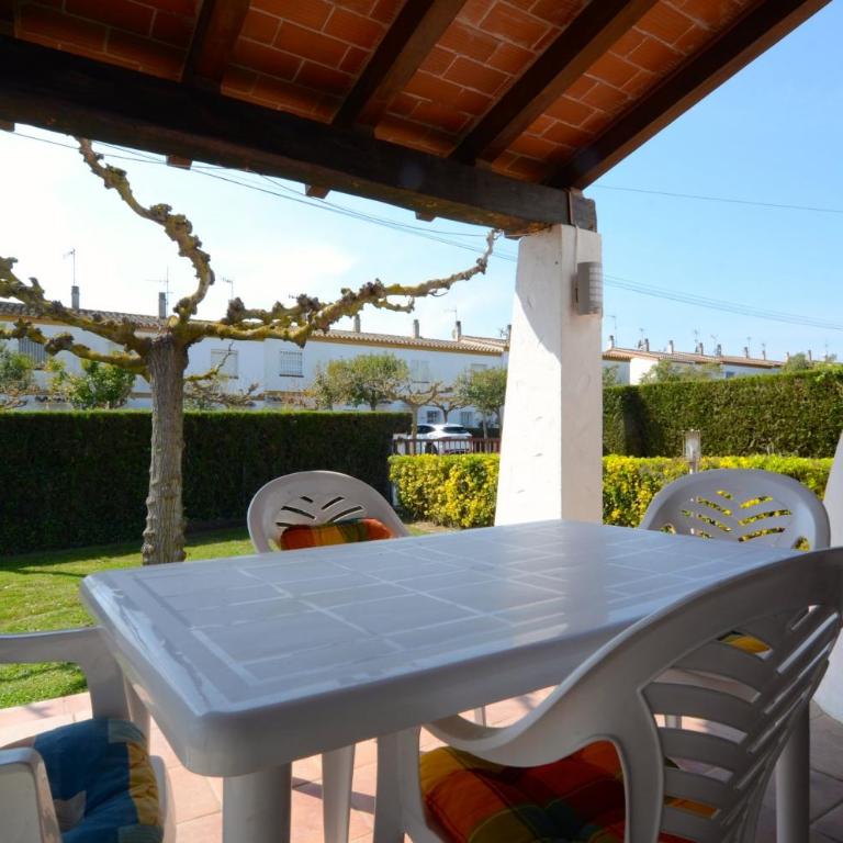 VALL GRAN 3 - Three-Bedroom Townhouse - 9