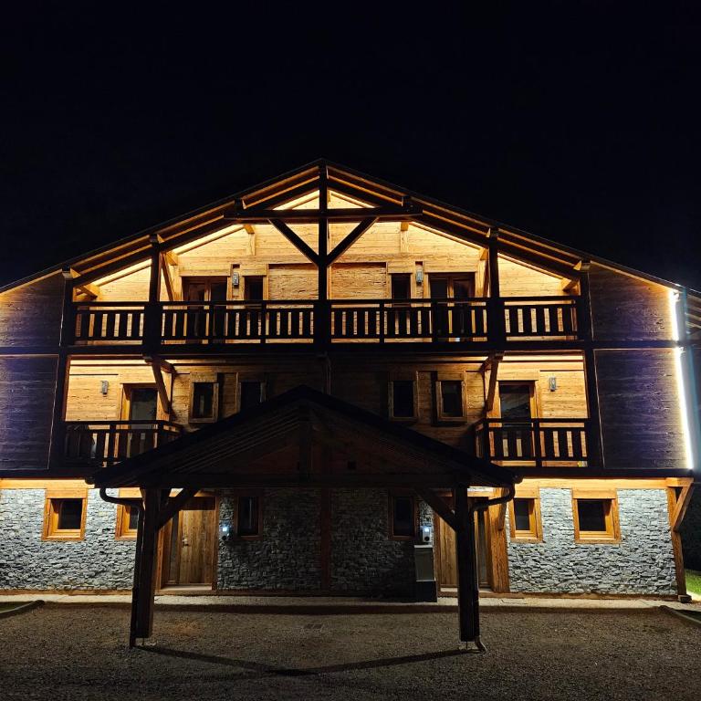 Demi-Chalet Vadel La Panthiaz 15 Pers 5 chambres - Chalet - 7
