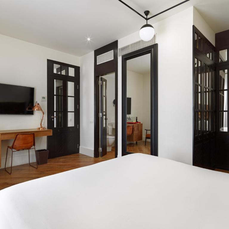 H10 Metropolitan 4* Sup - Classic Double Room - 5