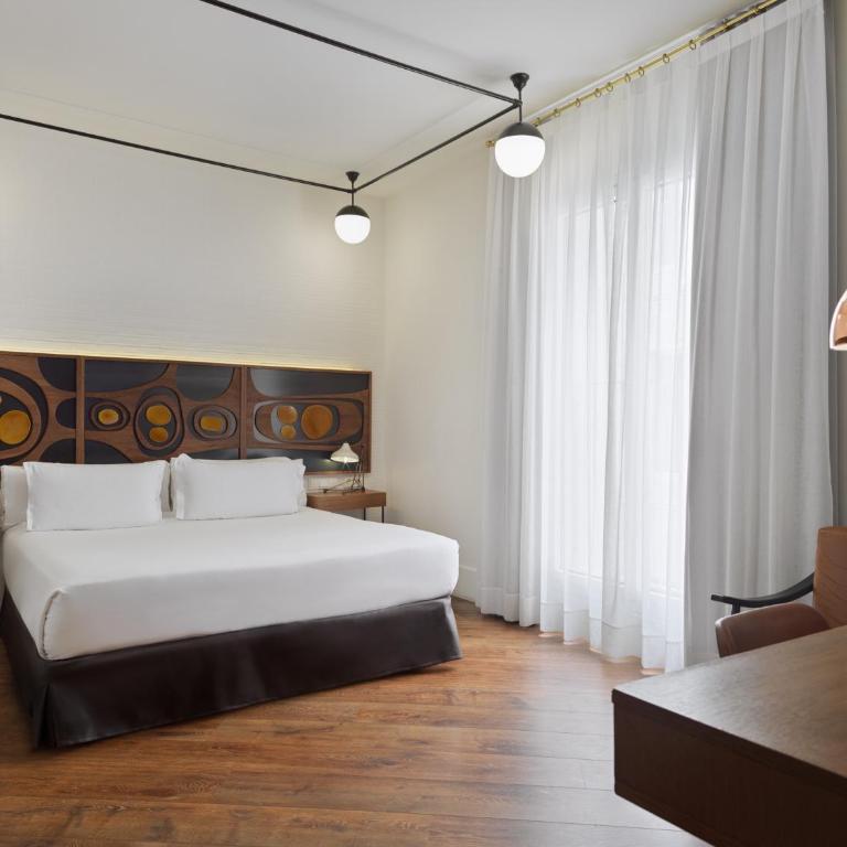 H10 Metropolitan 4* Sup - Classic Double Room - 3