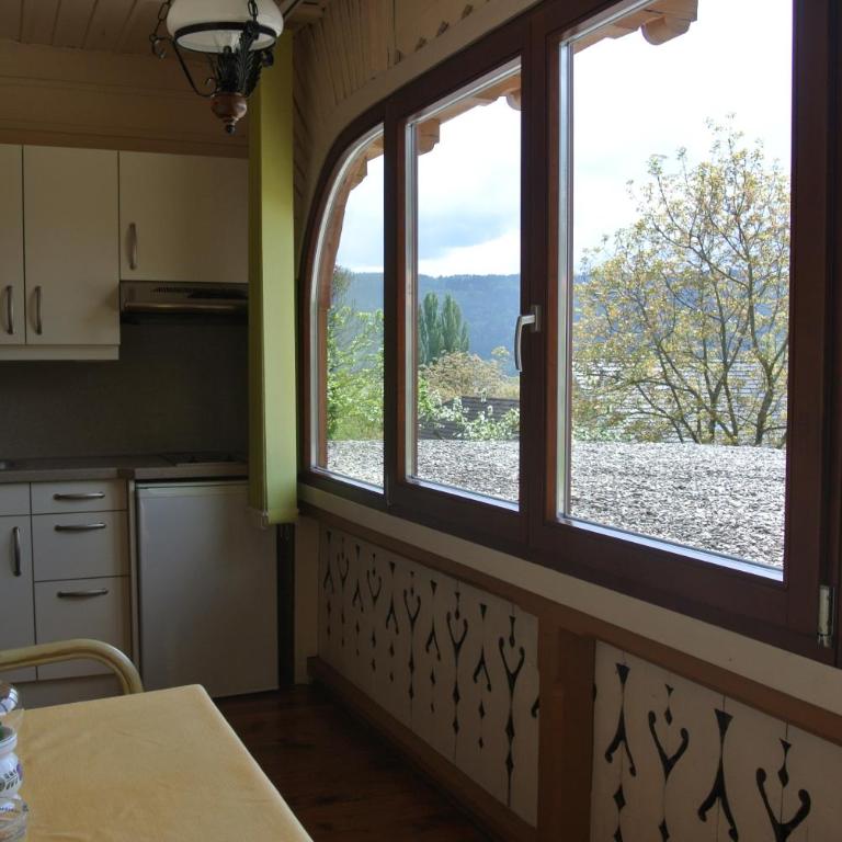 Landhaus Neubauer - Zimmer - Doppelzimmer mit Balkon und Küchenzeile - 1 - 1