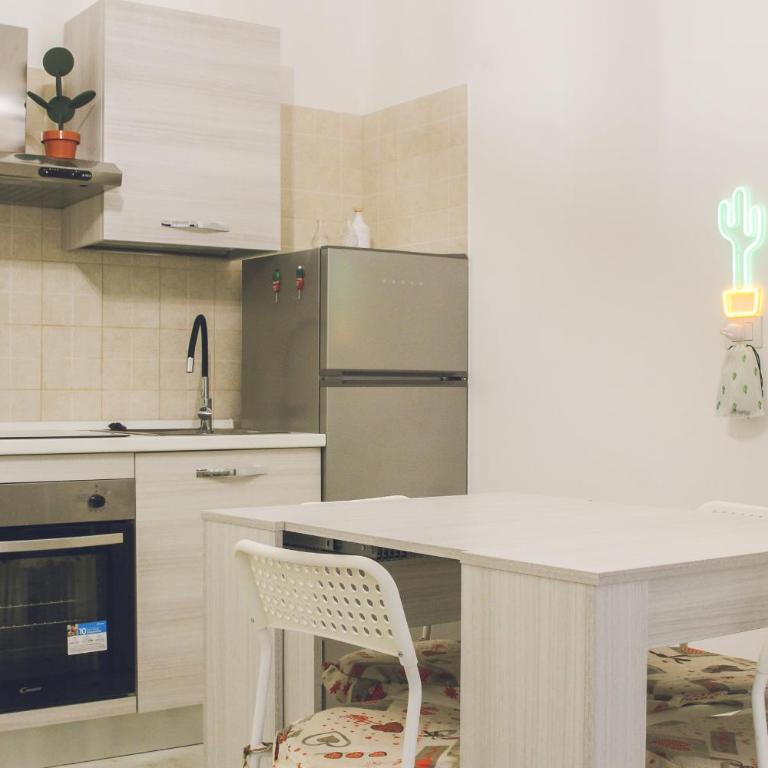 WanderHome Bari - Appartamento con 1 Camera da Letto - 2