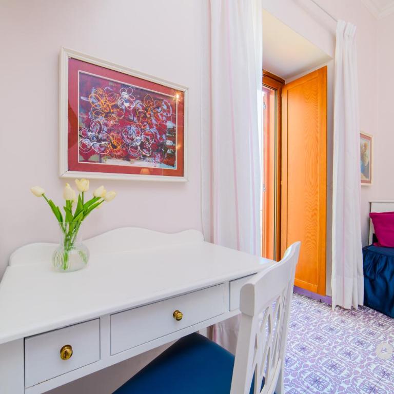 Hotel La Bussola - Camera Matrimoniale/Doppia con Letti Singoli con Vista Mare Parziale - 3