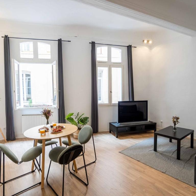 Studio Mezzanine Aumône Vieille - Appartement 1 Chambre - 2