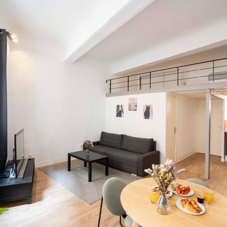Studio Mezzanine Aumône Vieille - Appartement 1 Chambre - 32
