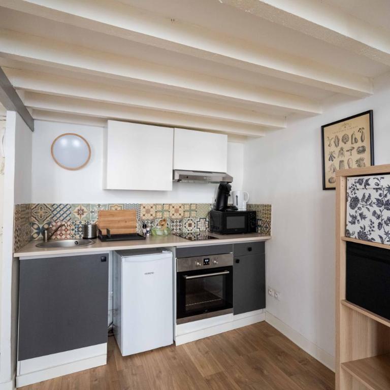 Studio Mezzanine Aumône Vieille - Appartement 1 Chambre - 35