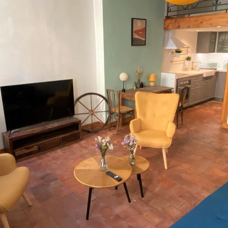 Studio Mezzanine Mairie - Appartement 1 Chambre - 8