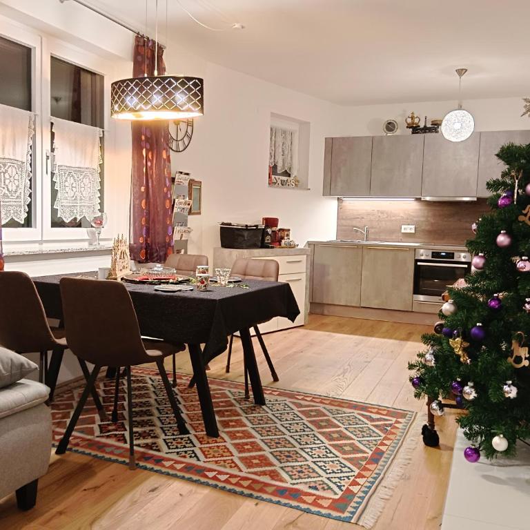 Ferienwohnung Karasek Deluxe - Apartment mit Seeblick - 54