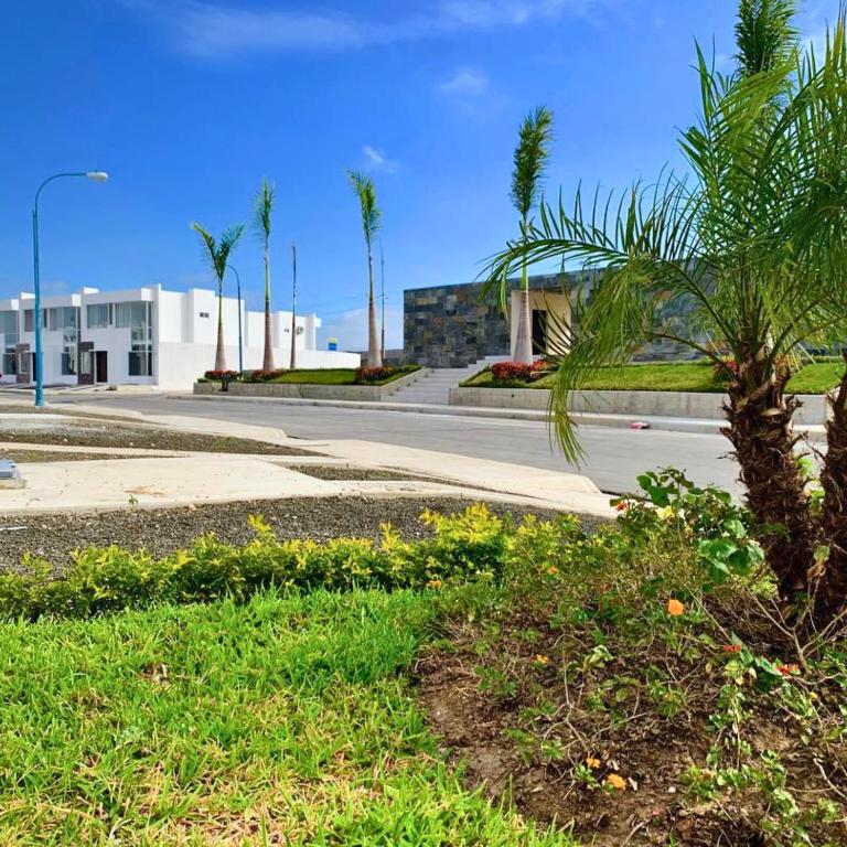 Casa Familiar a Pasos del Mar Playa y Felicidad - Three-Bedroom House - 7