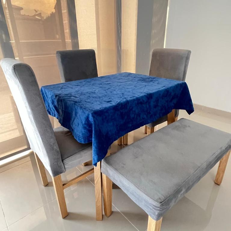 Ubicación Perfecta en Laureles y Confort Total - Three-Bedroom Apartment - 7