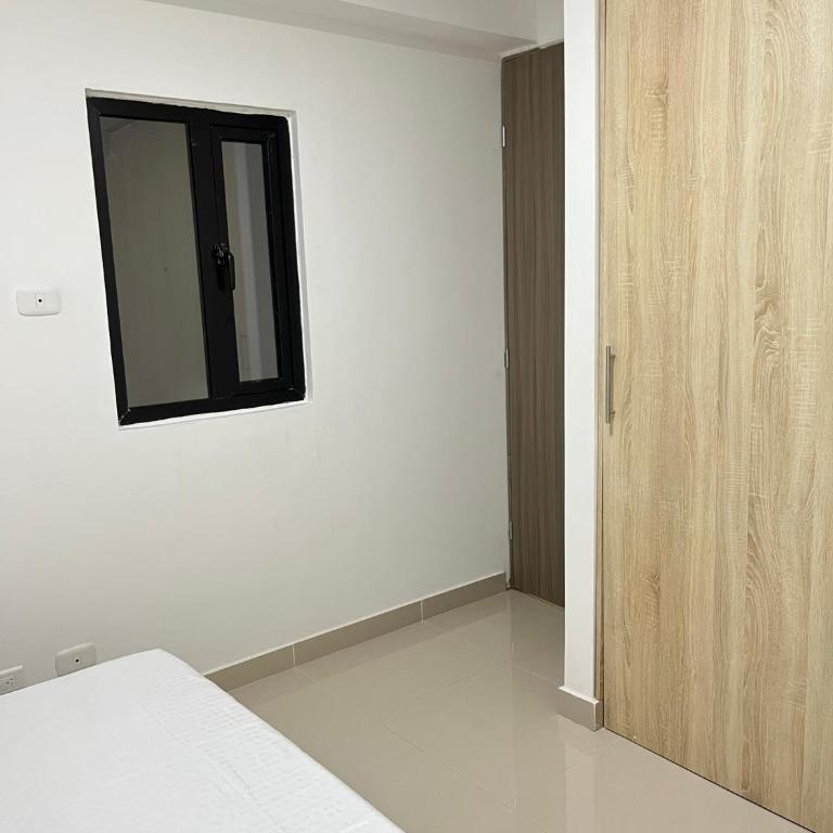 Ubicación Perfecta en Laureles y Confort Total - Three-Bedroom Apartment - 14