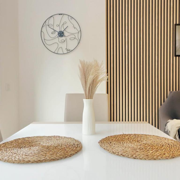 Modern Large Apartment in Rome - One-Bedroom Apartment - 2