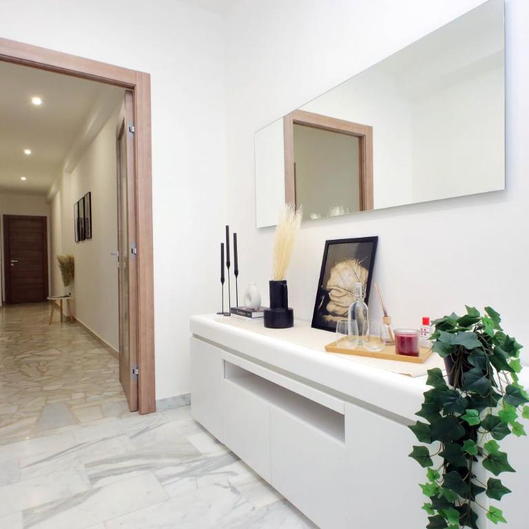 Modern Large Apartment in Rome - One-Bedroom Apartment - 24