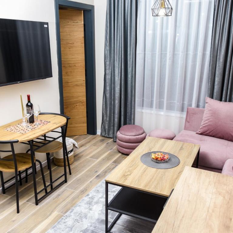 SkyLux Montana - One-Bedroom Apartment - 5