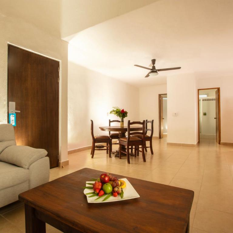 Costa Club Punta Arena - Desayuno buffet incluido - Suite Familiar con balcón - 4