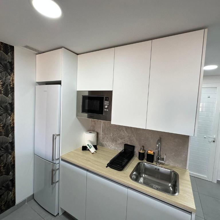 Bilbao House - Two-Bedroom Apartment - 9