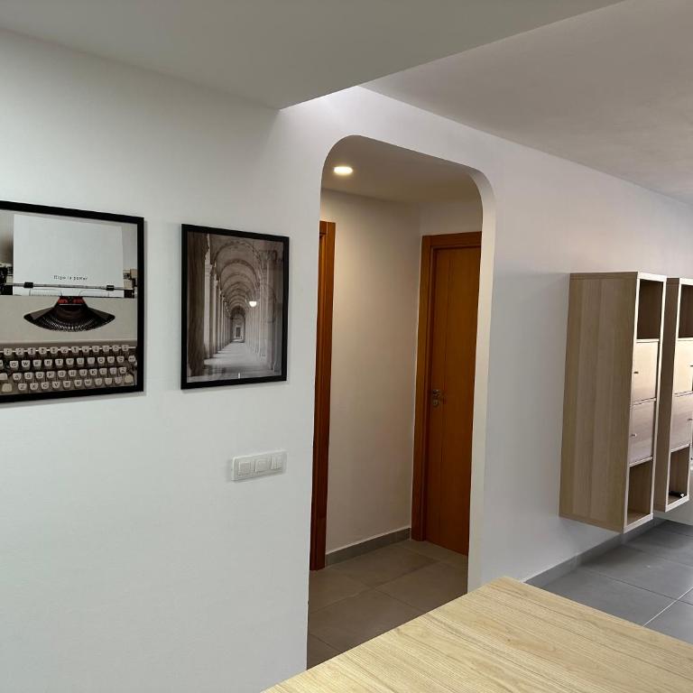Bilbao House - Two-Bedroom Apartment - 8