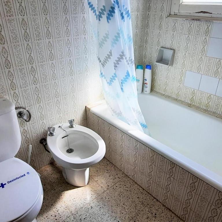 Apartamento Familiar Cerca de la Playa en Llançà con Aparcamiento y Mascotas Permitidas - ES-170-2 - Apartamento - 9