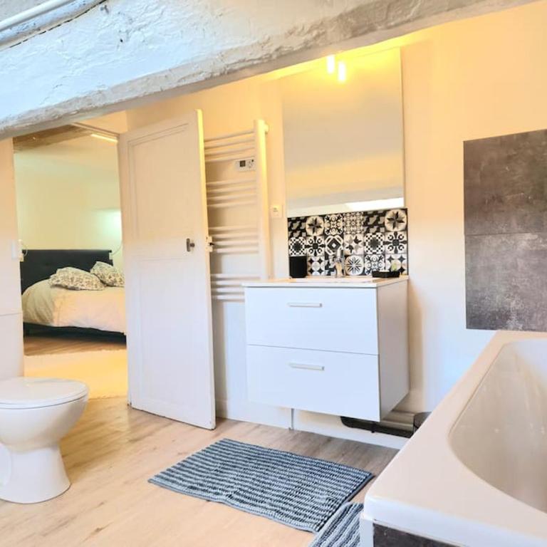 Meilleure localisation à Cannes, Palais des festivals, rue d'Antibes, charme mansardes, plafonds bas à certains endroits - Apartamento de 1 dormitorio - 29