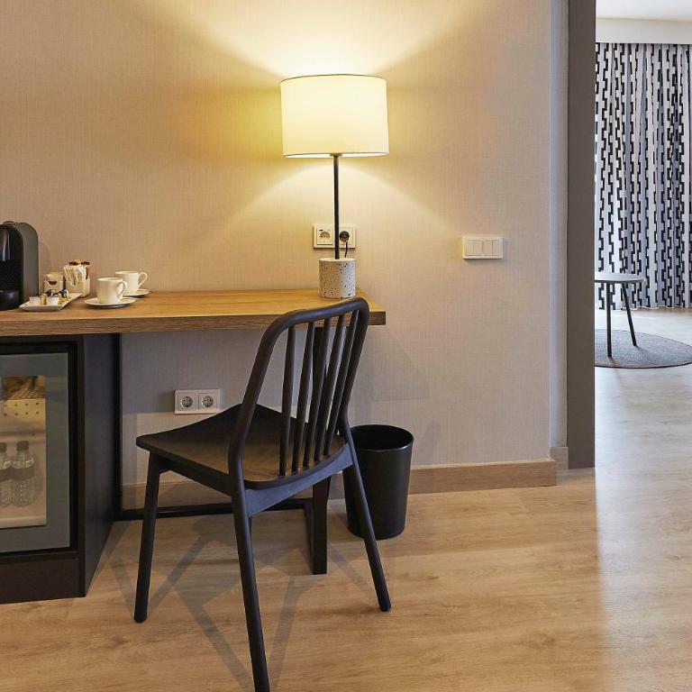 Hesperia Sevilla - Suite Grand - 6