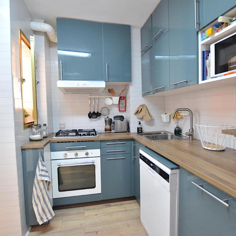Habitación en apartamento de diseño - Habitación Doble con baño privado externo - 14
