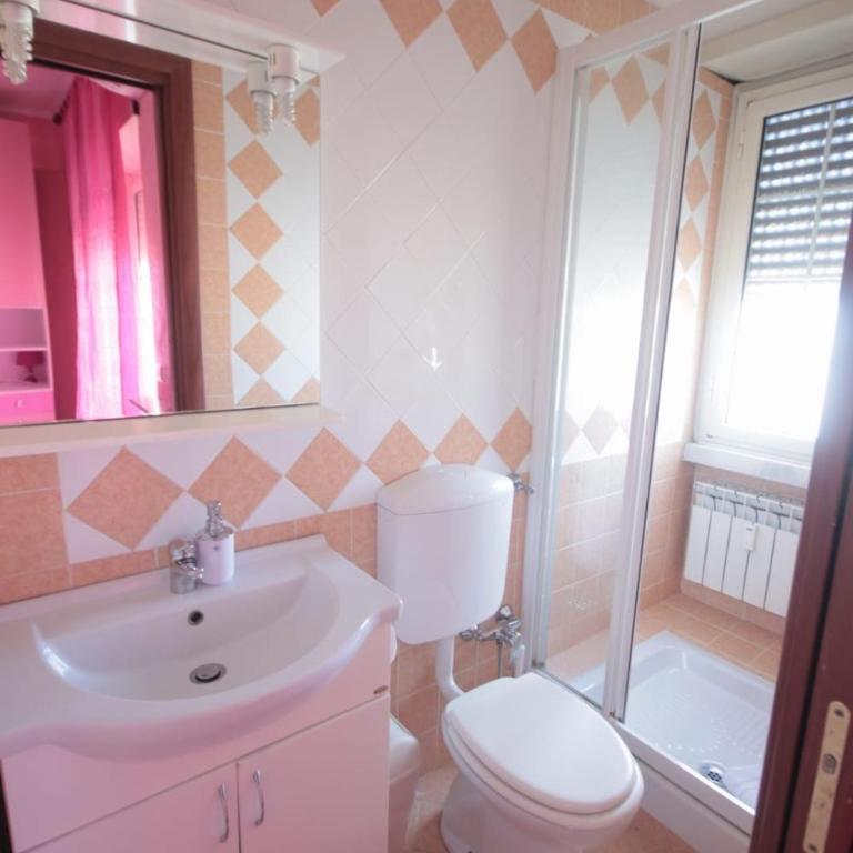 Marco Aurelio - Quadruple Room with Balcony - 12