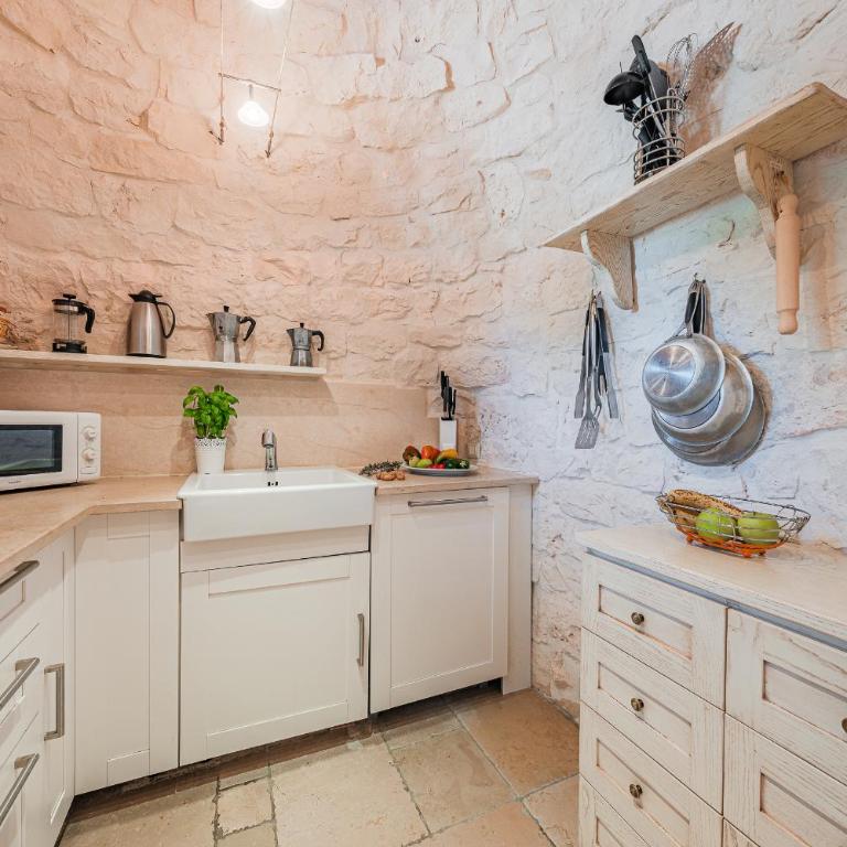 Private Trulli Retreat with Pool near Alberobello - Trulli Serena - Villa con Piscina Privata - 30