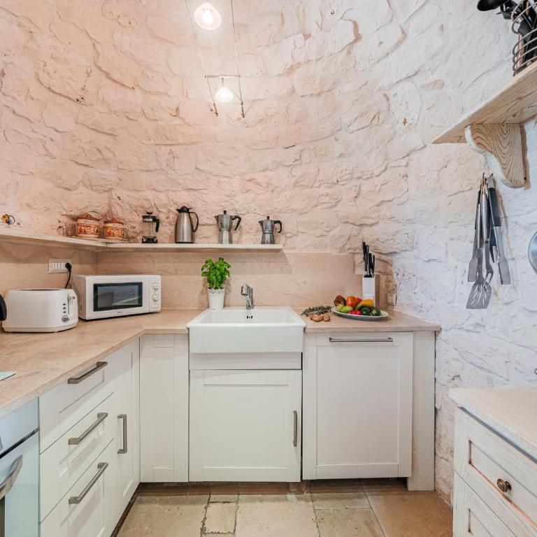 Private Trulli Retreat with Pool near Alberobello - Trulli Serena - Villa con Piscina Privata - 23