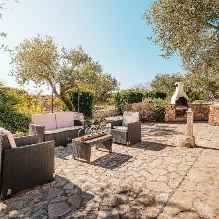 Private Trulli Retreat with Pool near Alberobello - Trulli Serena - Villa con Piscina Privata - 13