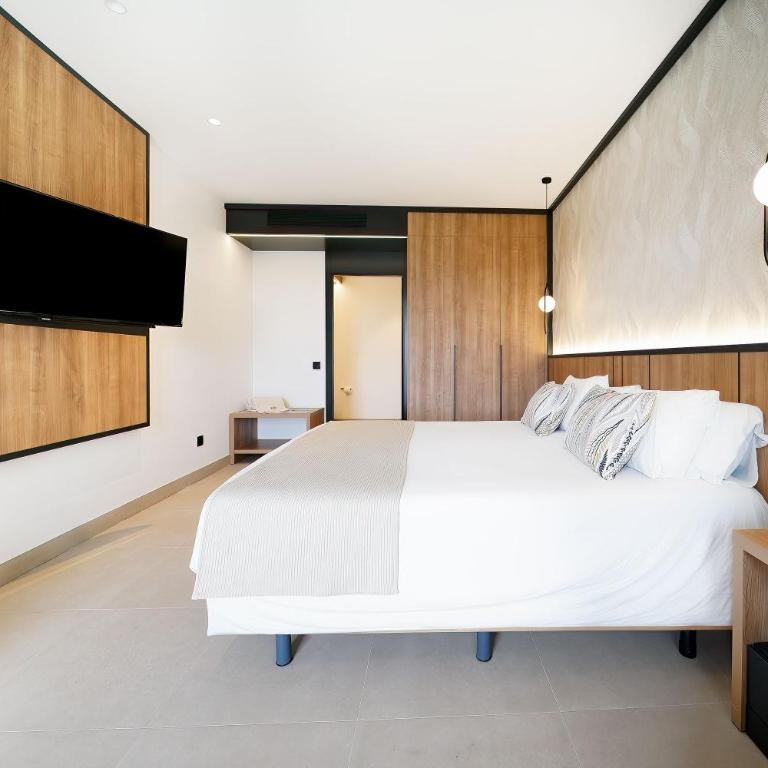 Bull Vital Suites & Spa Boutique Hotel - Only Adults - Habitación Doble con terraza y vistas al campo de golf - 3
