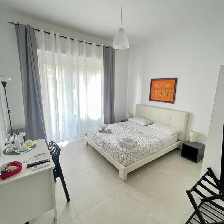 Casa Sciuti - Double Room with Balcony - 4