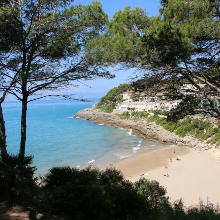 VILLA WINE & BEACH Design and Luxury in Cala Crancs - Villa - 45