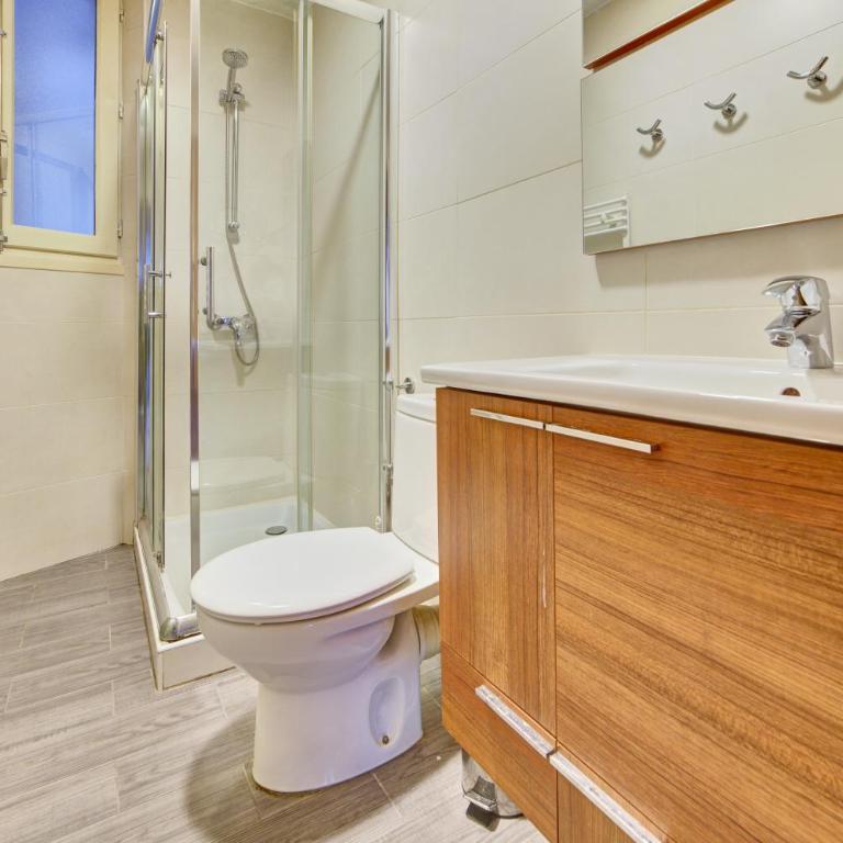 Apartamento Merindades By Clabao - Three-Bedroom Apartment - 24