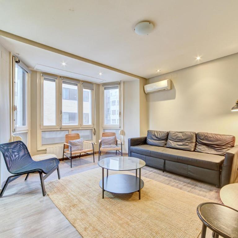 Apartamento Merindades By Clabao - Three-Bedroom Apartment - 2