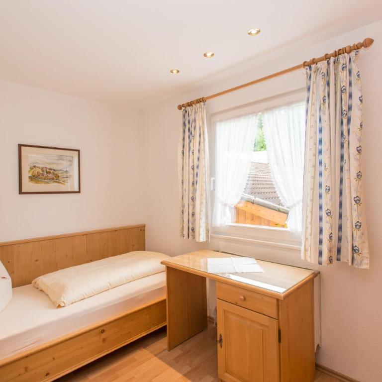 Komfort-Ferienhaus Alpspitz - Haus mit 4 Schlafzimmern - 6