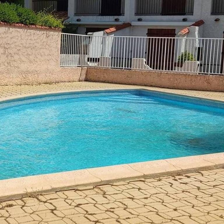LE LAGON Maison avec immense terrasse - piscine partagée et plage à 300 m - Maison 3 Chambres - 2