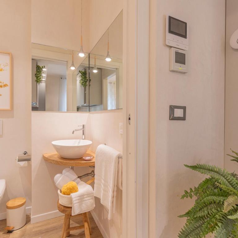 Orti Manara Design Apartments - One-Bedroom Apartment - 5