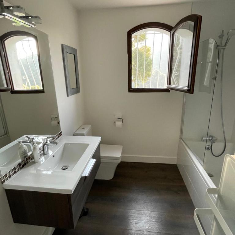 Villa-Monti Luxury Villa with Private Pool, Fully Air Conditioned Bedrooms, 5 Star Superhosts! - Villa 3 Chambres - 18