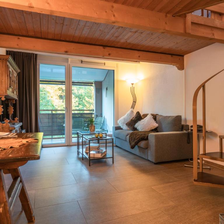 Hotel des Alpes - Superior Maisonette-Zimmer mit Balkon sowie Zugang zum Innenpool und zur Sauna - 1
