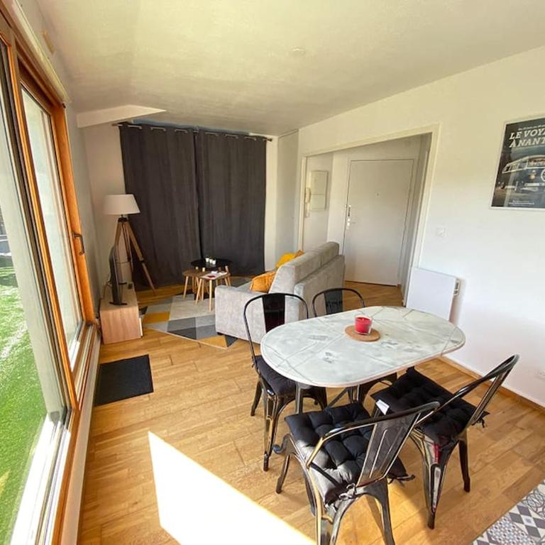 Grand studio, belle terrasse avec vue - Appartamento con 1 Camera da Letto - 8