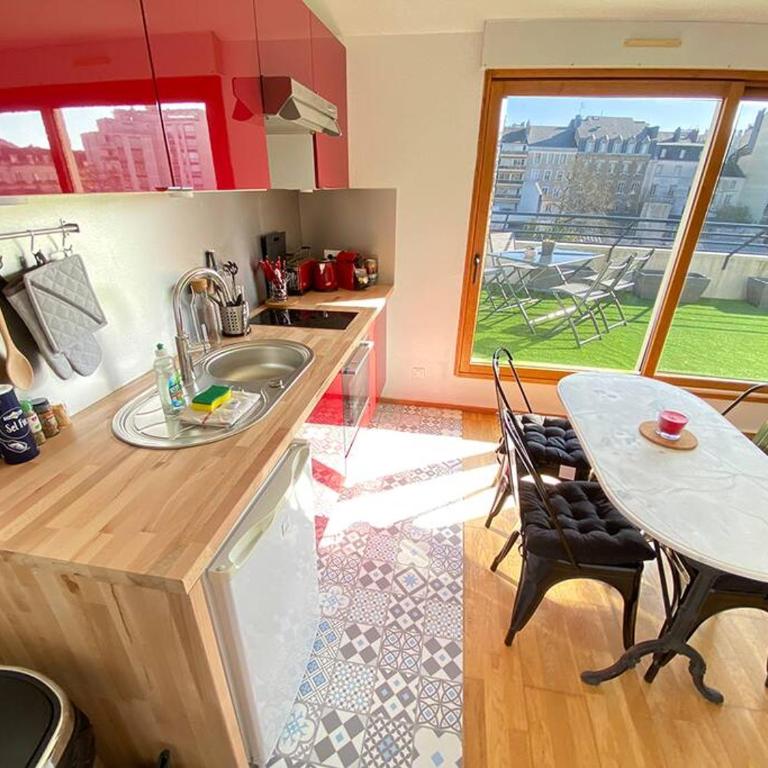 Grand studio, belle terrasse avec vue - Appartamento con 1 Camera da Letto - 3
