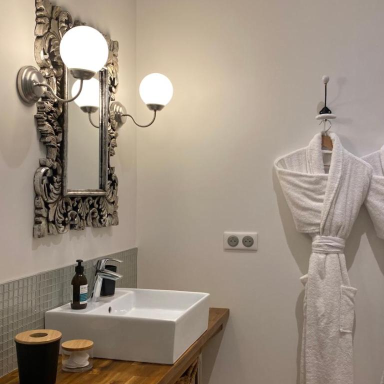 Le Clos des Queyries, Chambres d'Hôtes - Suite Dijeaux - Vue sur Jardin - 11