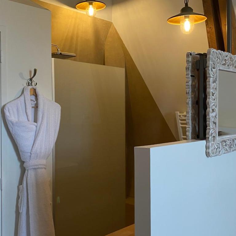 Le Clos des Queyries, Chambres d'Hôtes - Suite Saint-Éloi - Vue sur Jardin - 8