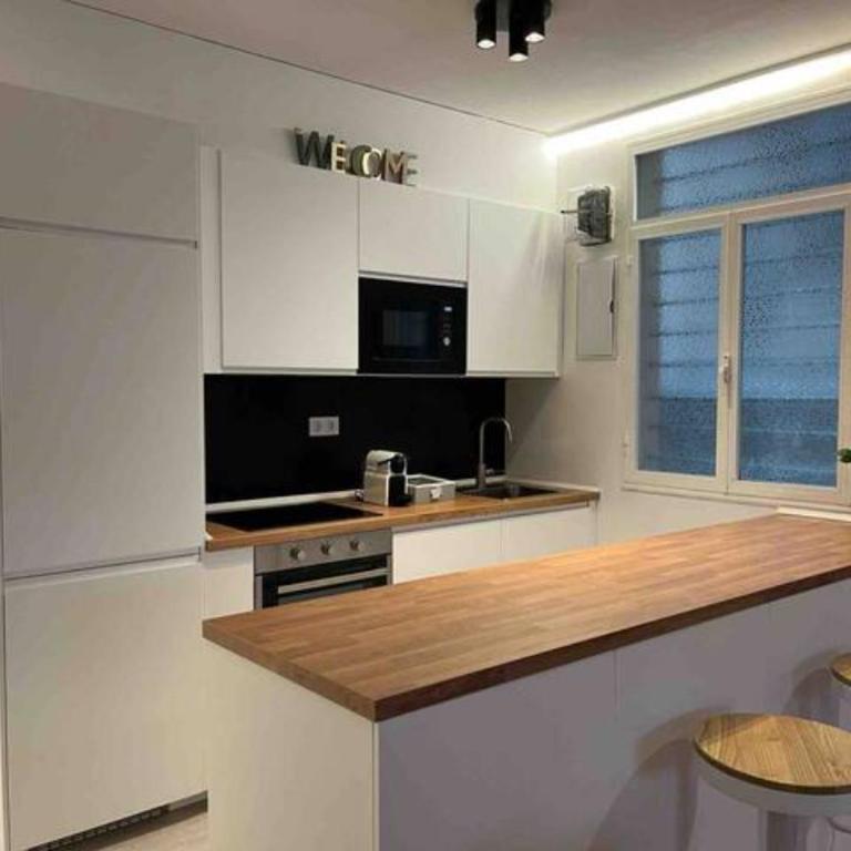 City Central 120m By Sleep In Bilbao - Three-Bedroom Apartment - 6