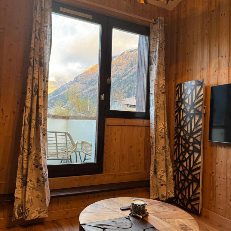 Cocon au cœur de Chamonix avec parking gratuit - Appartamento con 1 Camera da Letto - 2
