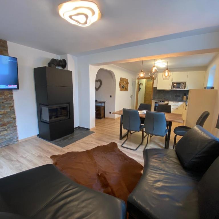 Haus Eder Steiner - Apartment mit Blick auf die Berge - 1