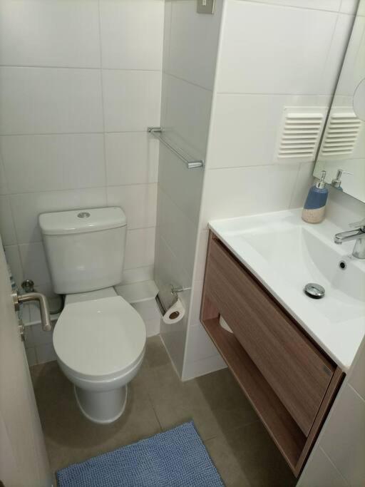 Hermoso departamento a pasos del mar. - Two-Bedroom Apartment - 19
